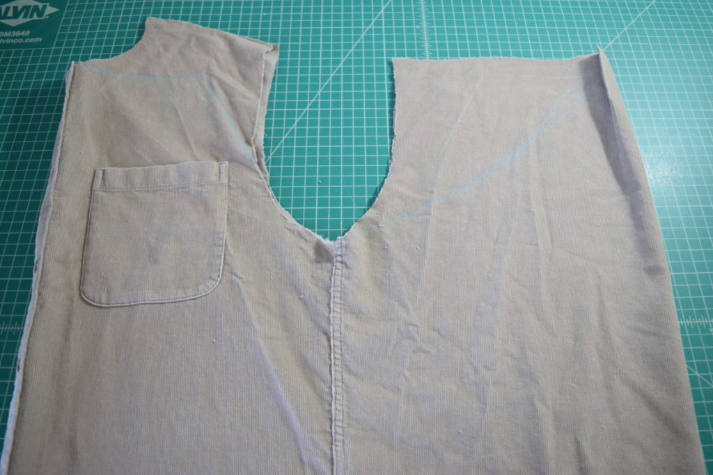 fold shirt with side seams, center front, and center back matching