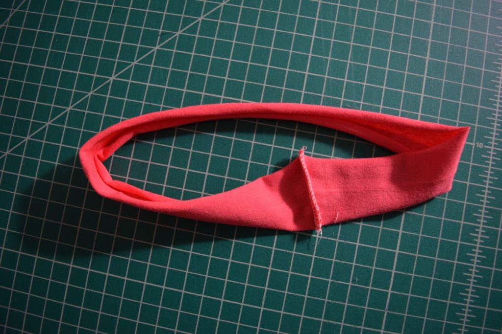 sew the short ends of the collar together