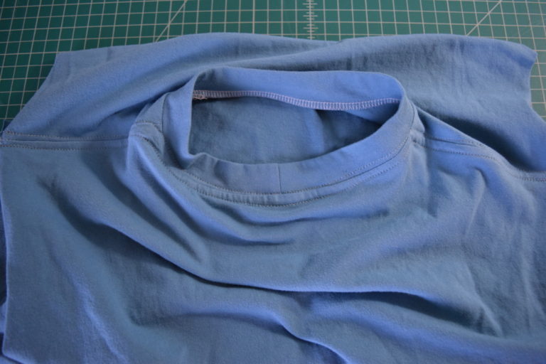 How to stabilize t shirt seams like ready to wear - Adopt Your Clothes