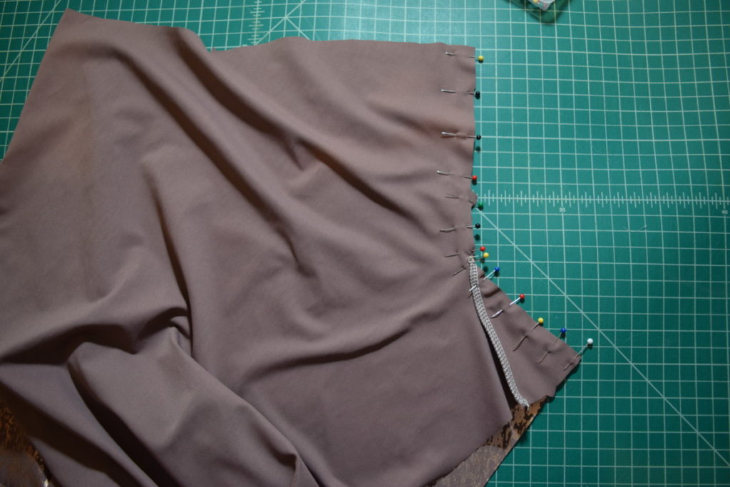 the two back legging sides pinned together