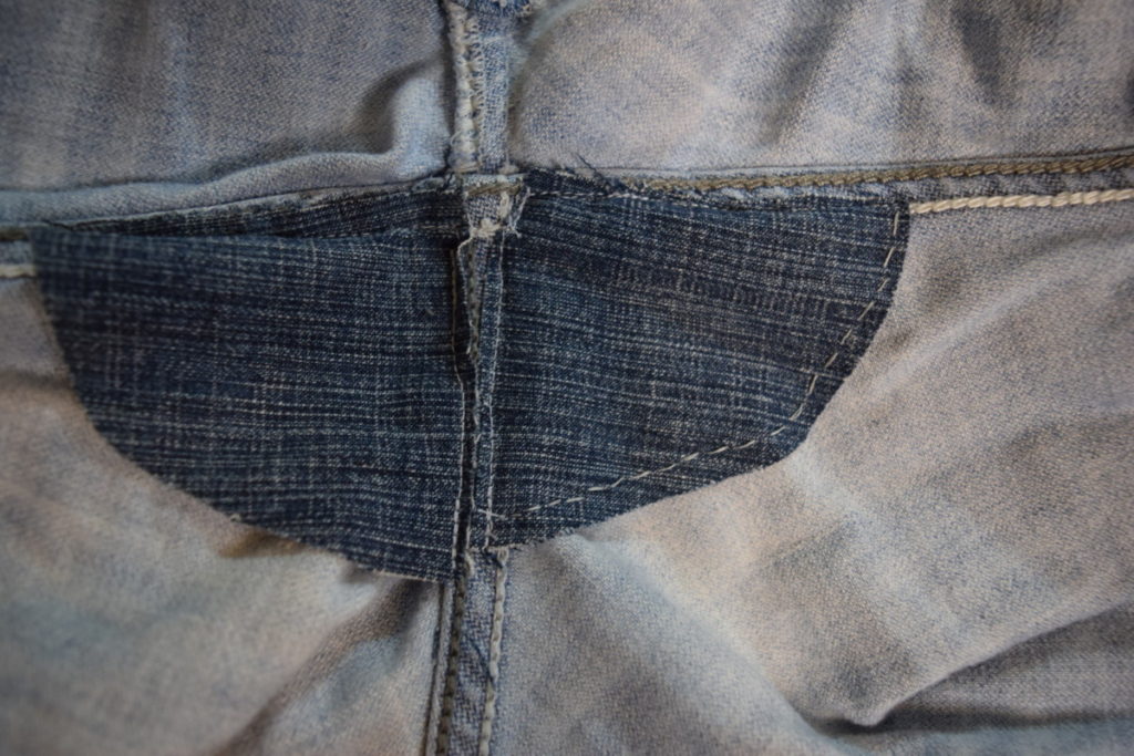 How to patch the crotch of jeans: reinforce them before they wear out -  Adopt Your Clothes